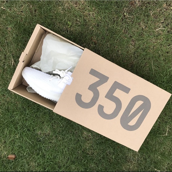 adidas Yeezy Boost 350 V2 Cream Triple White main image 4